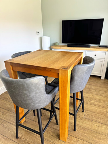 Solid oak breakfast - solid, bar