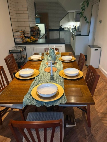 Lovely old extendable dining
